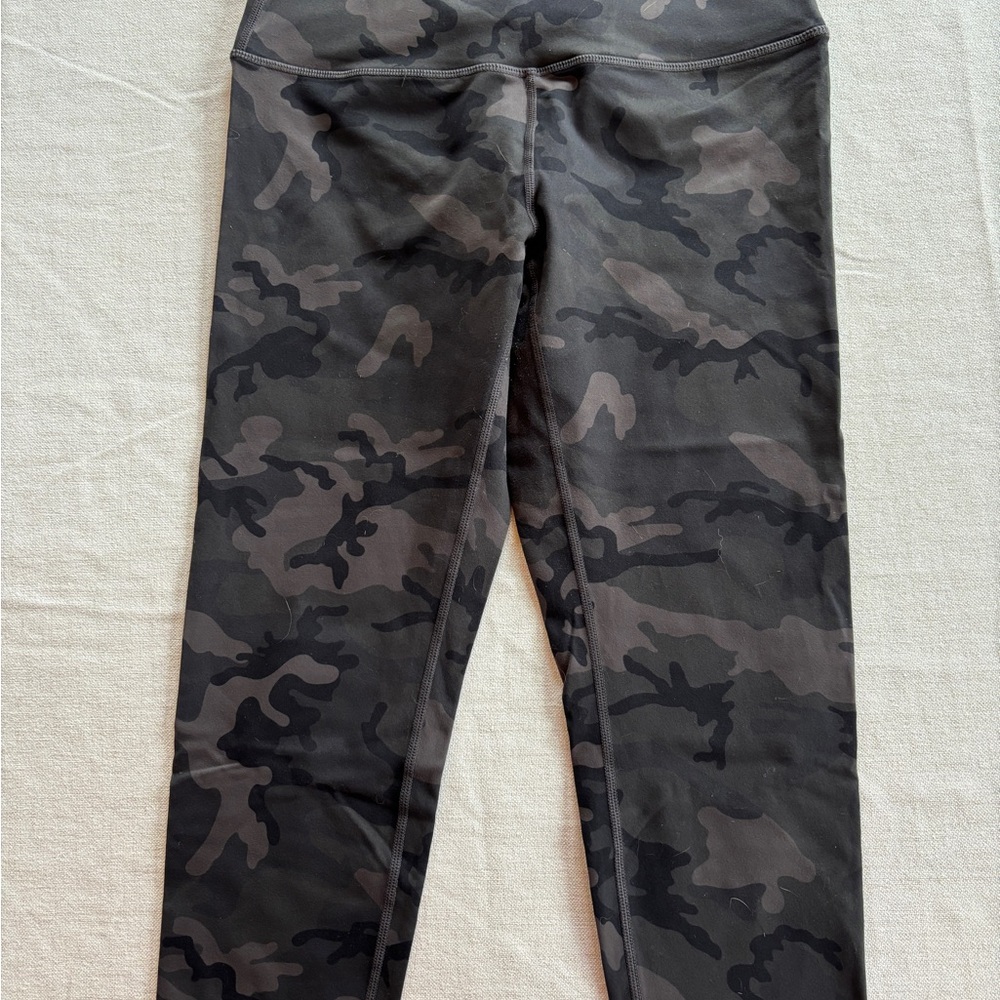 ZYIA women’s Black and Gray Camouflage Leggings